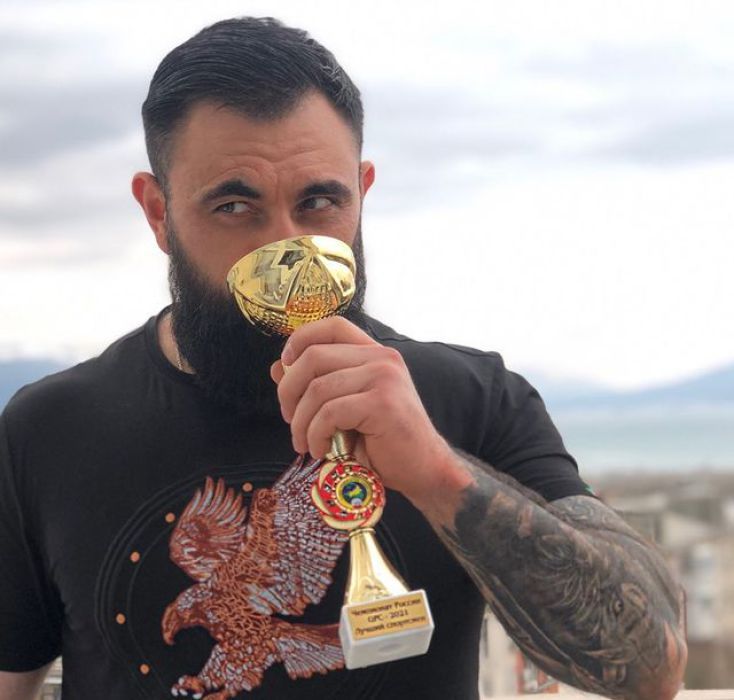 андрей вахтин