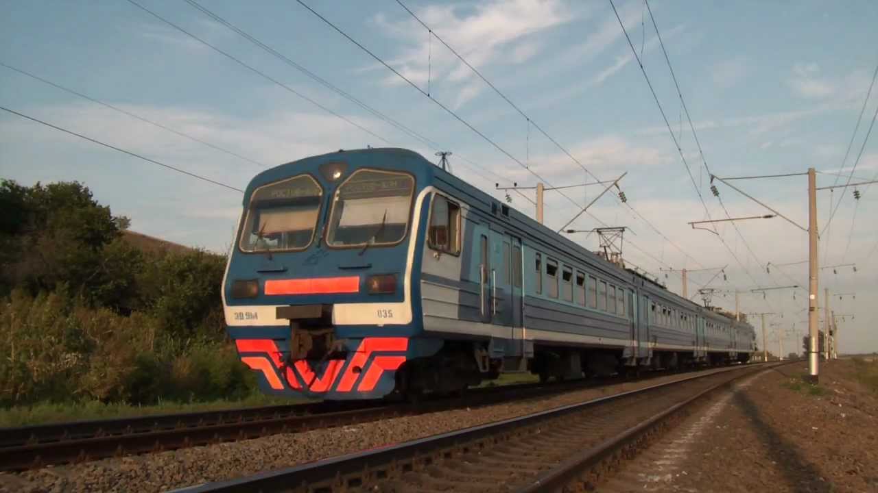 Электричка глубокая лихая завтра. Ростов эд9м. Электричка Лихая шахтная. Поезд 6157 Ростов-главный — Лихая. Лихая Ростов.