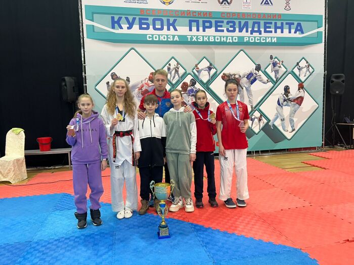 Две медали высшего достоинства привезли юные шахтинские тхэквондисты из Черкесска