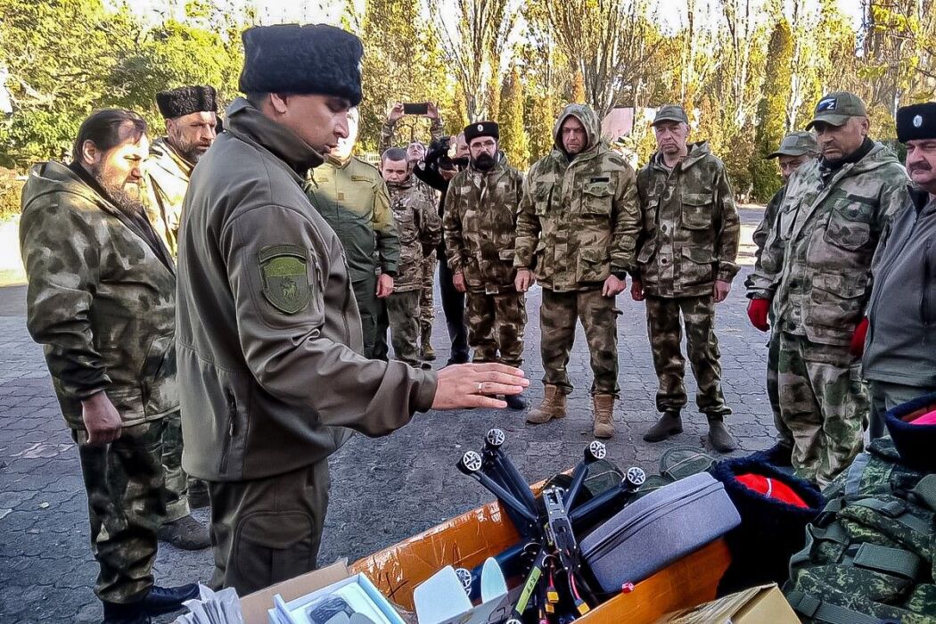 Казакам-добровольцам передали помощь с Дона