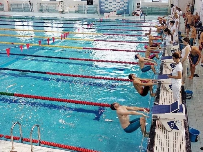 Шахтинские пловцы показали класс на соревнованиях в Астрахани