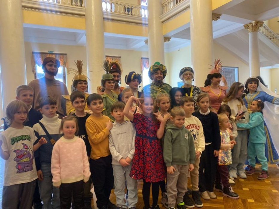 Праздничные выходные Шахтинский театр провёл в Сочи
