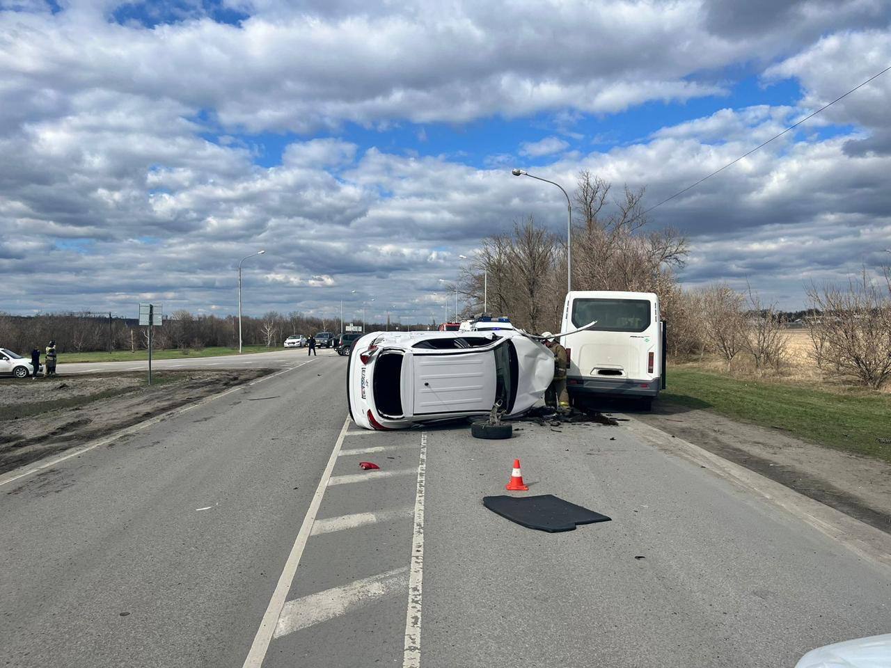 Двойное ДТП произошло рядом с Каменоломнями